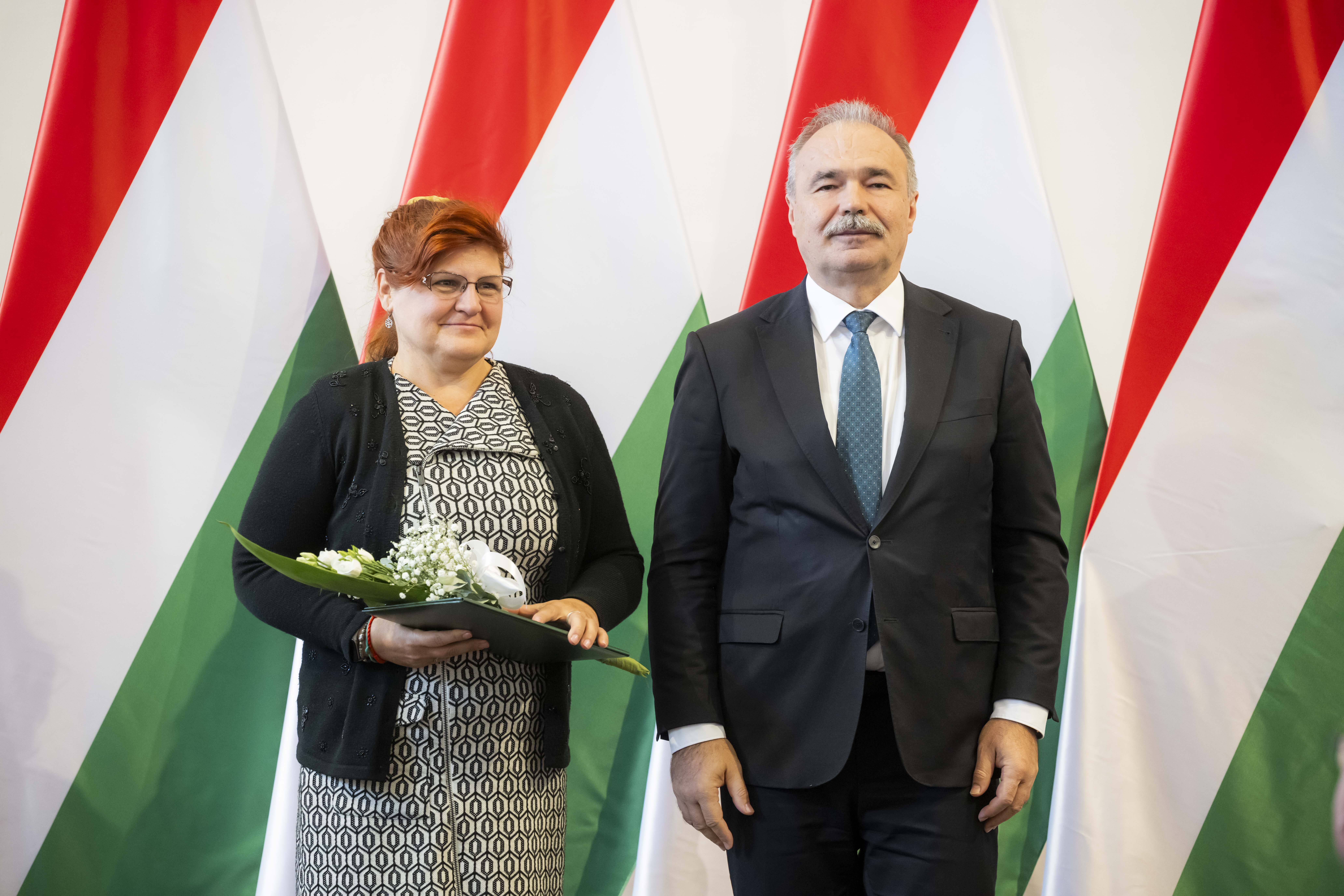 Dr. Loncsár Krisztina Miniszteri Elismerő Oklevél